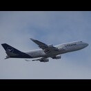 Wir sahen viele Flugzeuge am Flughafen Frankfurt Main